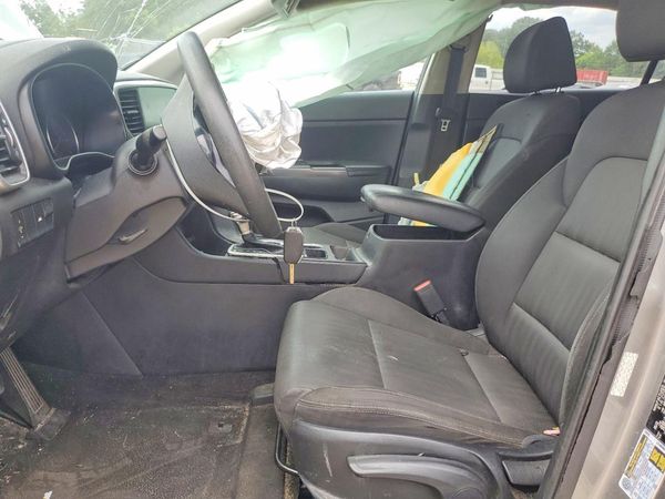 2022 KIA SPORTAGE LX, LX Value Edition Pkg — DENT