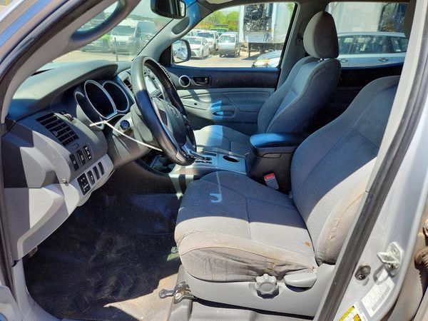 2012 TOYOTA TACOMA