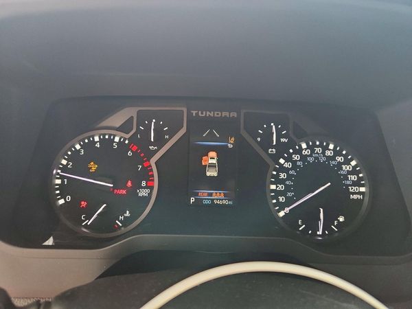 2022 TOYOTA TUNDRA SR5
