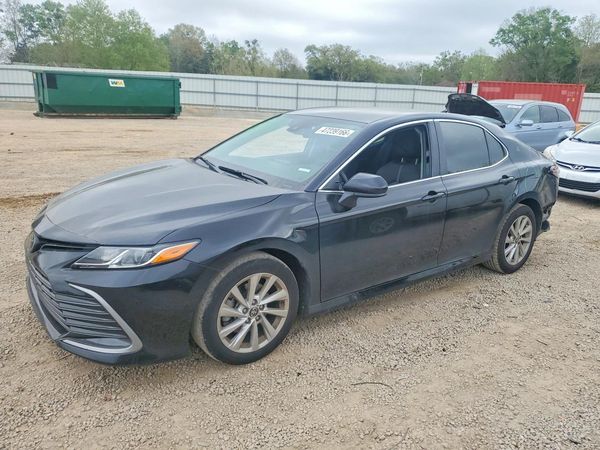 2023 TOYOTA CAMRY