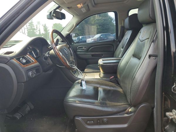 2012 CADILLAC ESCALADE ESV Platinum