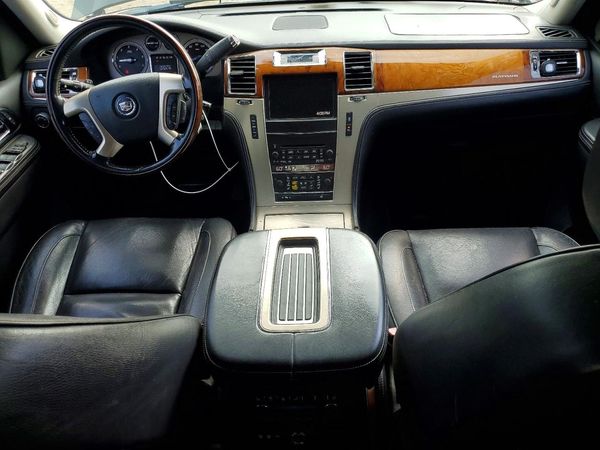 2012 CADILLAC ESCALADE ESV Platinum