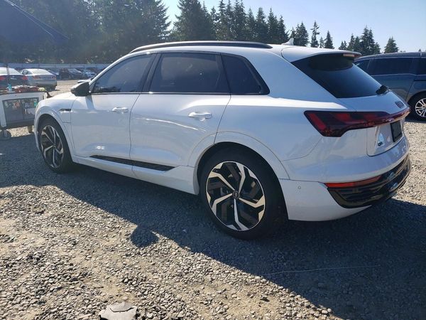 2024 AUDI Q8 E-TRON