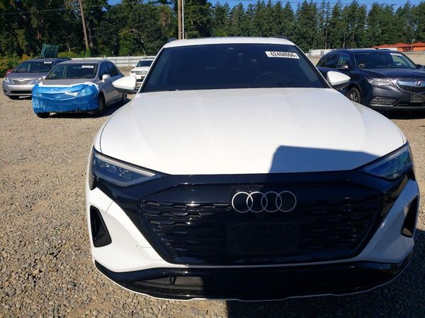 2024 AUDI Q8 E-TRON