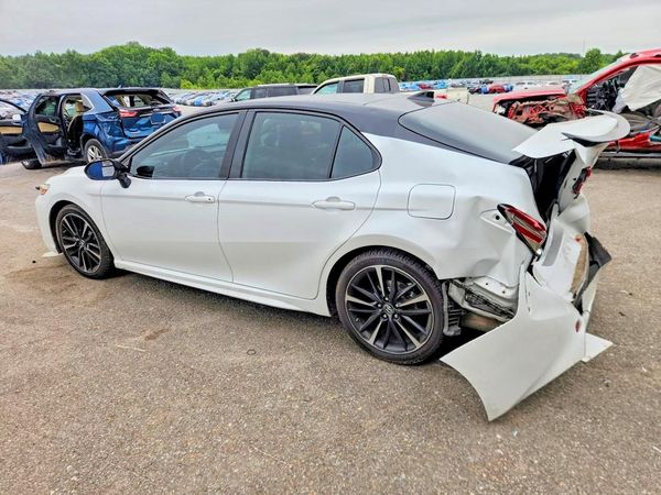 2019 TOYOTA CAMRY