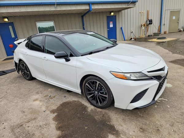 2019 TOYOTA CAMRY