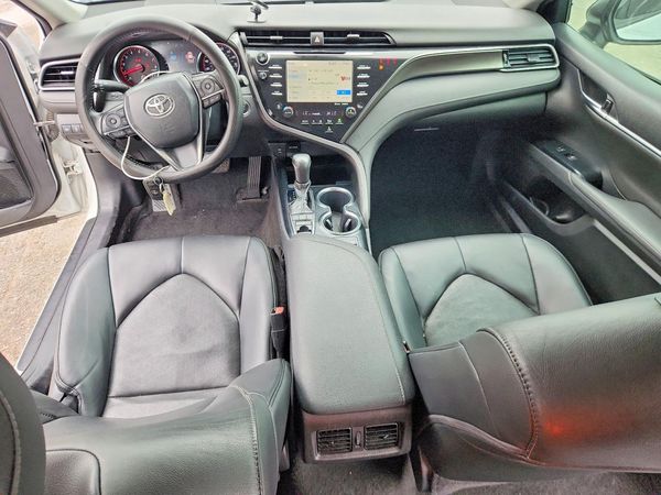 2019 TOYOTA CAMRY