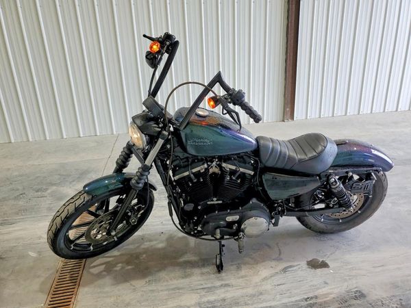 2021 HARLEY-DAVIDSON XL883