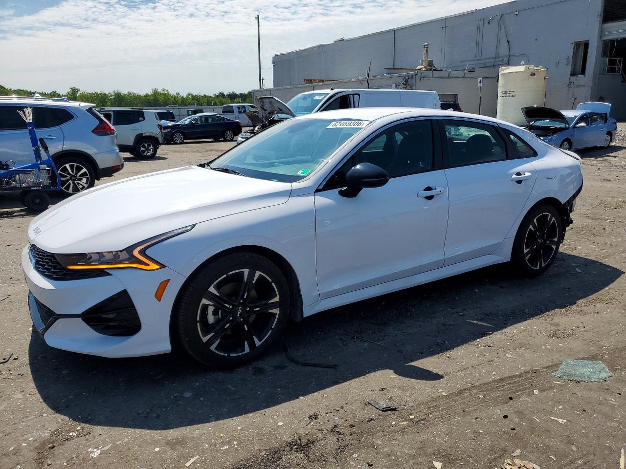 2022 KIA K5 GT-Line