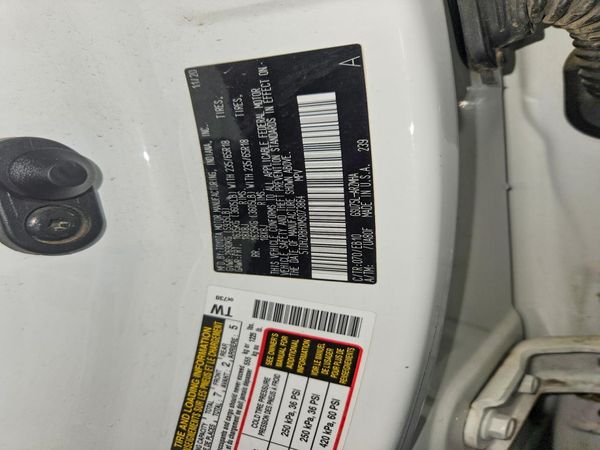 2021 TOYOTA HIGHLANDER XLE Nav