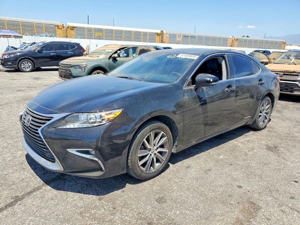 2016 LEXUS ES