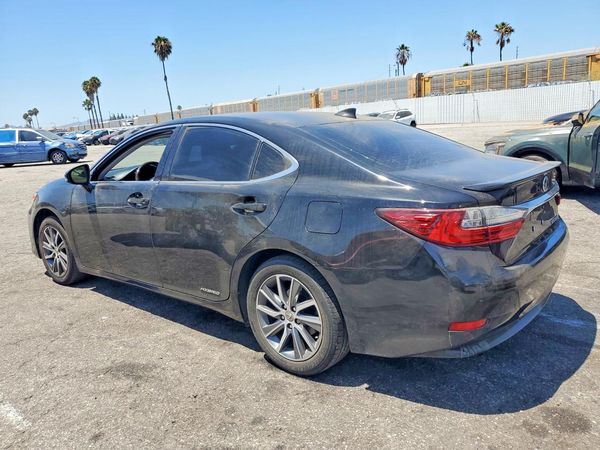 2016 LEXUS ES 300h