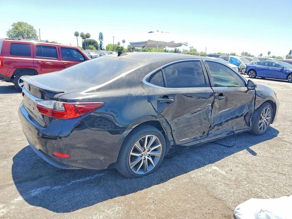 2016 LEXUS ES 300h