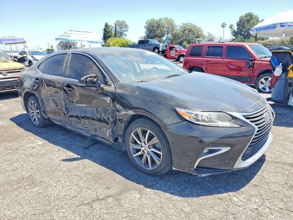 2016 LEXUS ES 300h