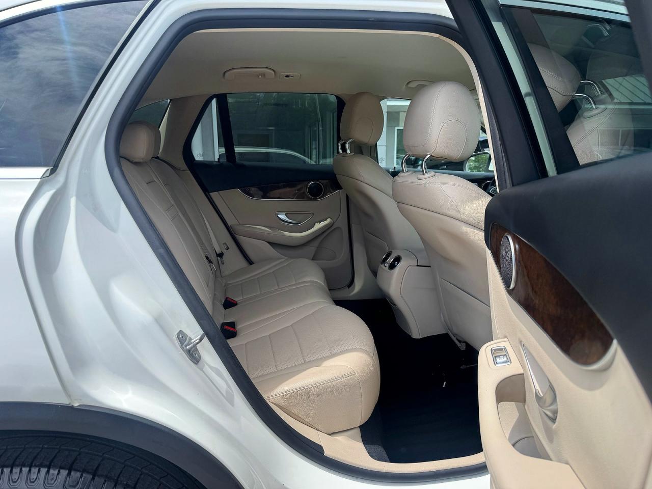2017 MERCEDES-BENZ GLC GLC300 Base-4M