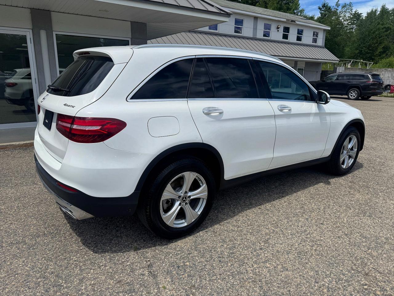 2017 MERCEDES-BENZ GLC GLC300 Base-4M