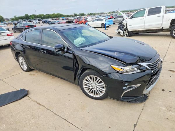 2016 LEXUS ES