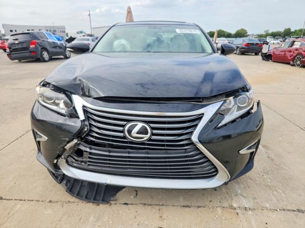 2016 LEXUS ES