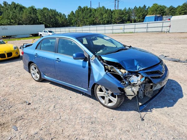 2013 TOYOTA COROLLA