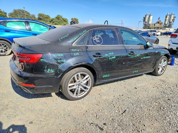 2017 AUDI A4 quattro Premium