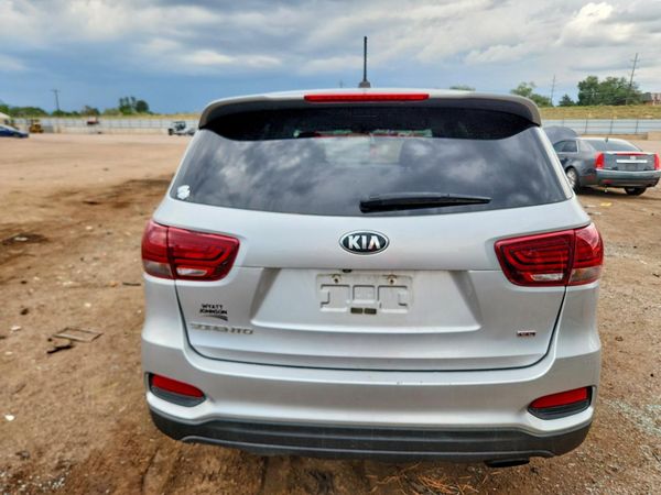 2020 KIA SORENTO L, LX, S
