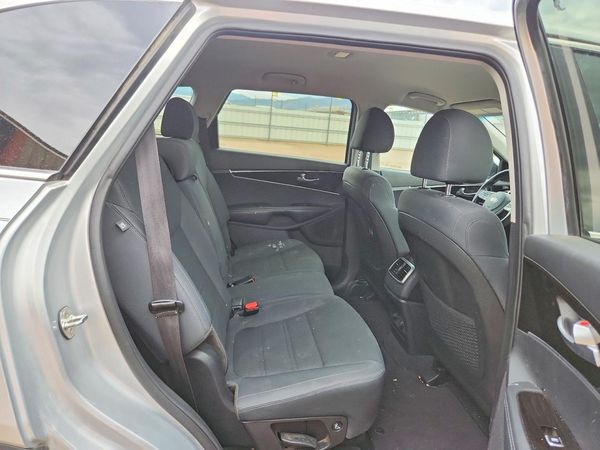 2020 KIA SORENTO L, LX, S