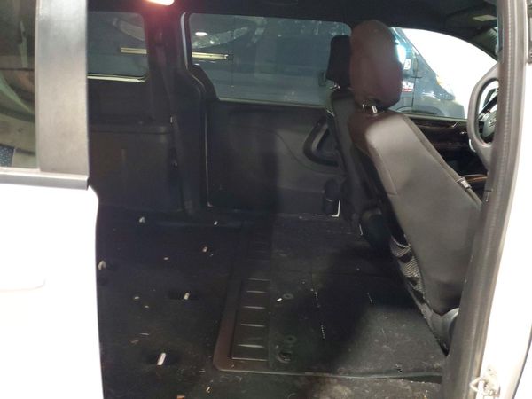 2018 DODGE GRAND CARAVAN SE