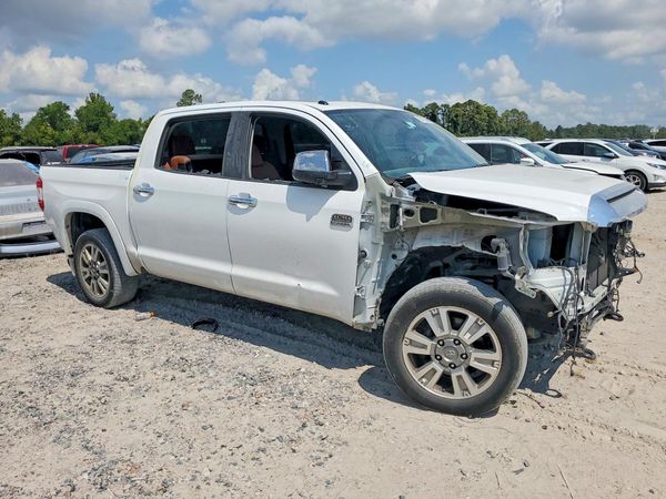 2014 TOYOTA TUNDRA Platinum
