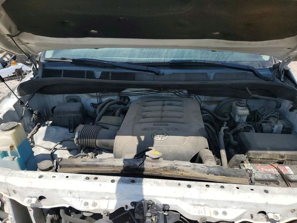 2014 TOYOTA TUNDRA Platinum