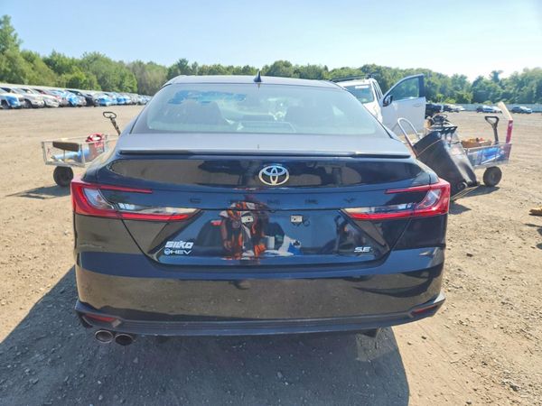 2025 TOYOTA CAMRY