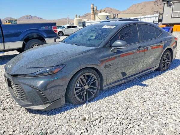 2025 TOYOTA CAMRY
