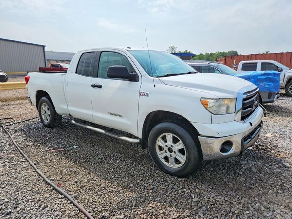 2012 TOYOTA TUNDRA SR5