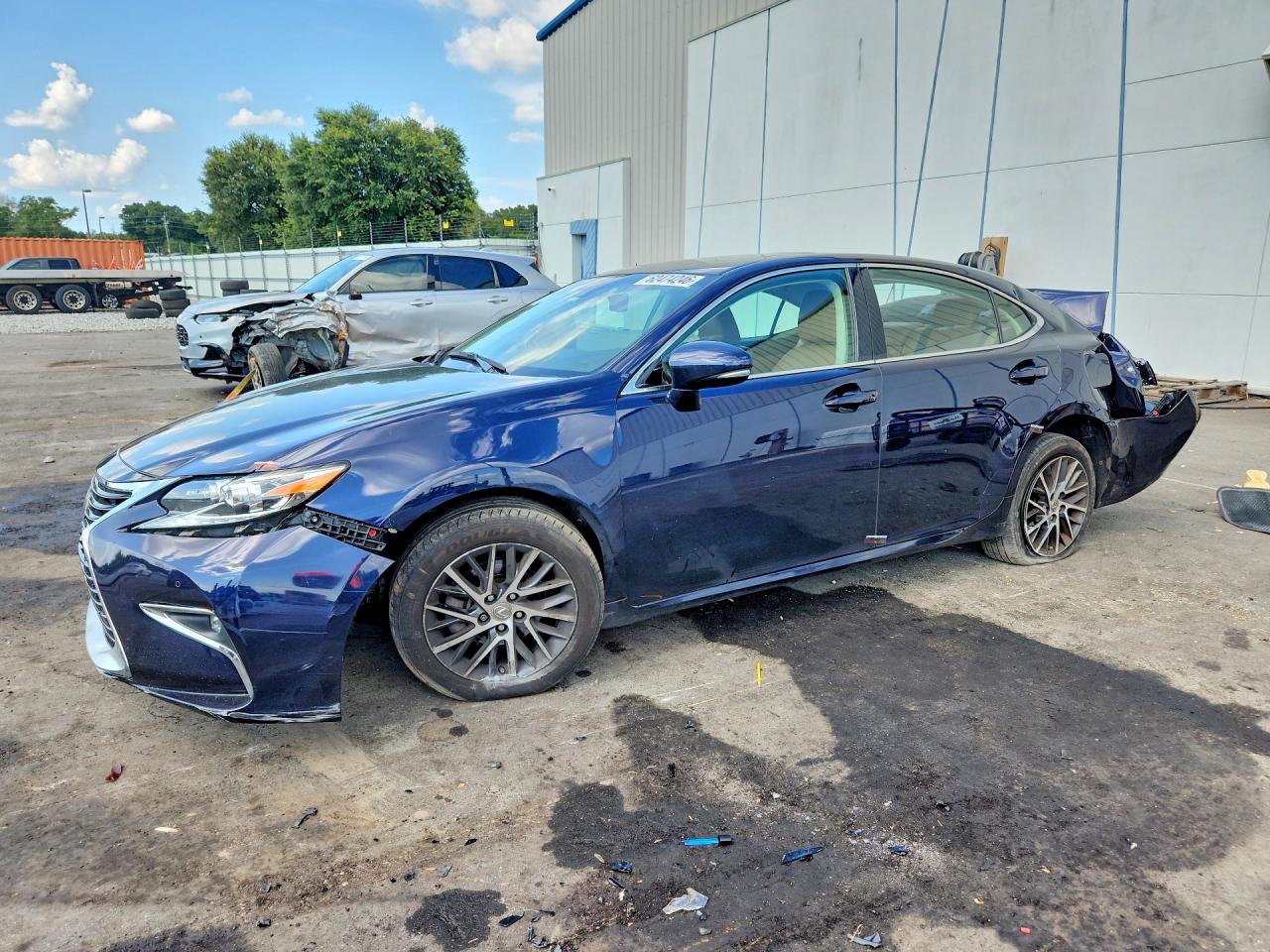 2017 LEXUS ES