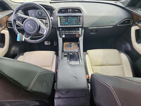 2018 JAGUAR F-PACE First Edition