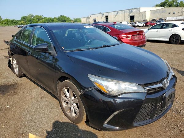 2016 TOYOTA CAMRY