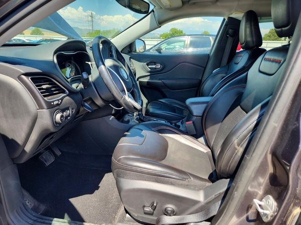 2019 JEEP CHEROKEE Trailhawk