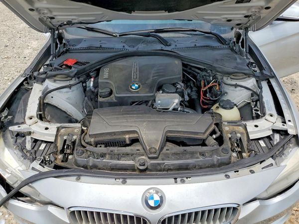 2014 BMW 3 SERIES — Engine bay