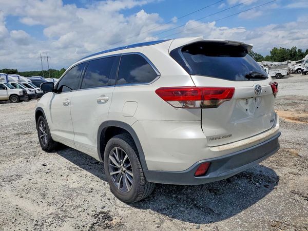 2017 TOYOTA HIGHLANDER SE/XLE