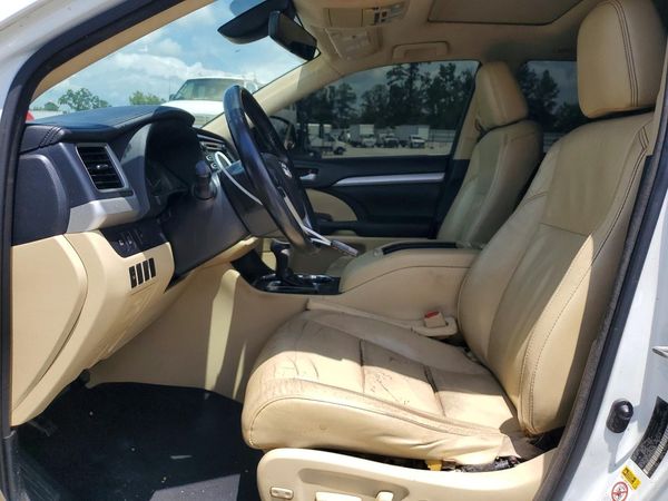 2017 TOYOTA HIGHLANDER SE/XLE