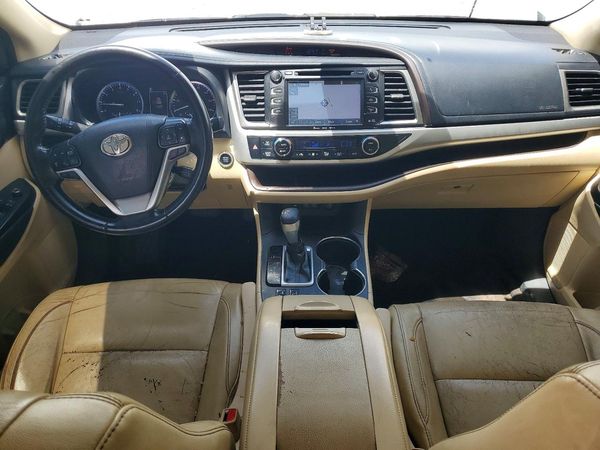 2017 TOYOTA HIGHLANDER SE/XLE
