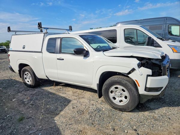 2025 NISSAN FRONTIER