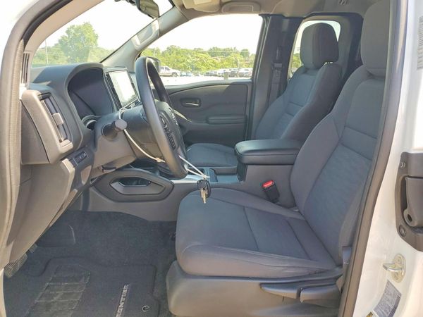 2025 NISSAN FRONTIER