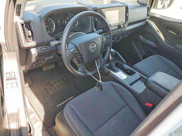 2025 NISSAN FRONTIER