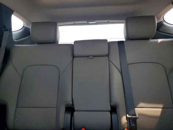 2016 HYUNDAI SANTA FE — SUVN