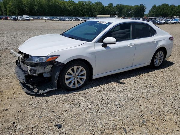 2020 TOYOTA CAMRY