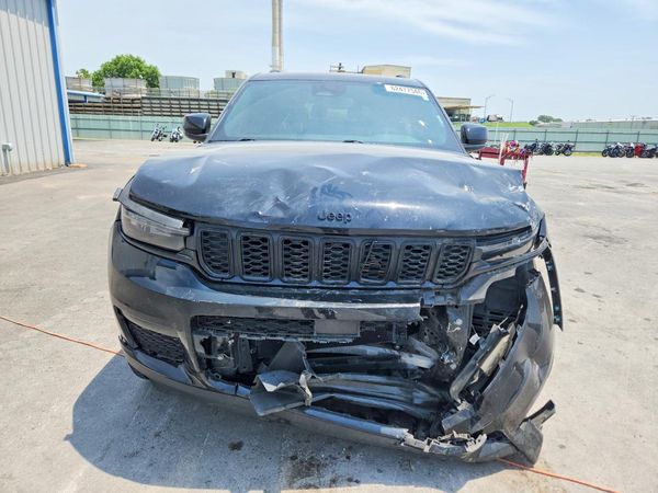 2021 JEEP GRAND CHEROKEE L LAREDO 4X4
