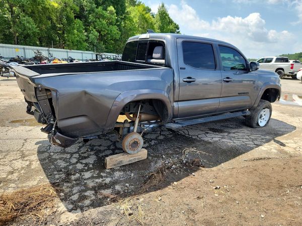 2020 TOYOTA TACOMA SR5