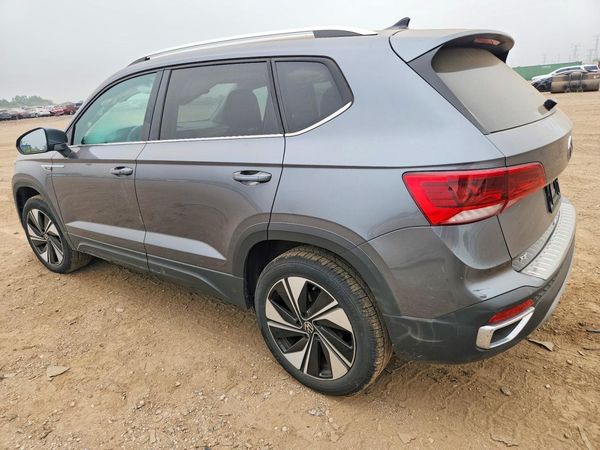2024 VOLKSWAGEN TAOS 4Motion SE