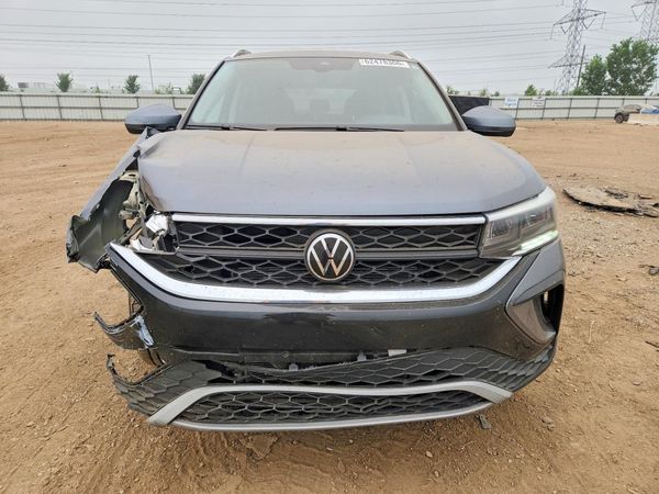 2024 VOLKSWAGEN TAOS 4Motion SE