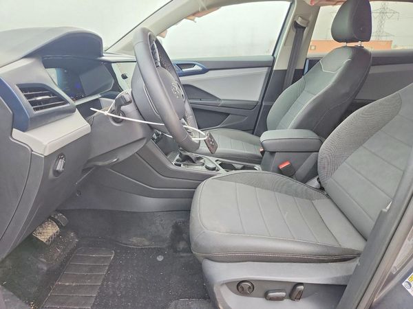 2024 VOLKSWAGEN TAOS 4Motion SE